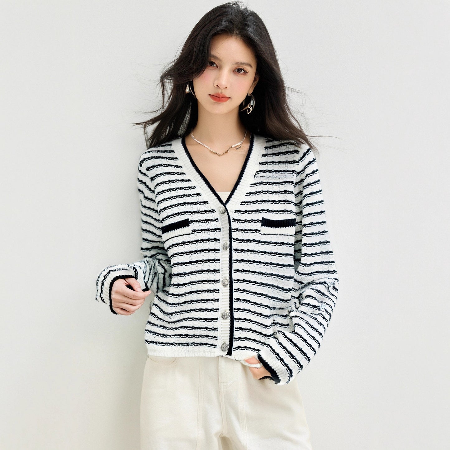 Style Minimalist Design Knit Top for Women, Stripe Cardigan, Charming V-Neck Sweater Jacket